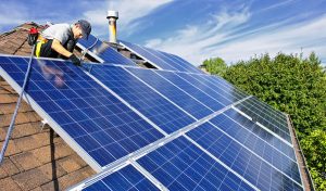 Service d'installation de photovoltaïque et tuiles photovoltaïques à Corné